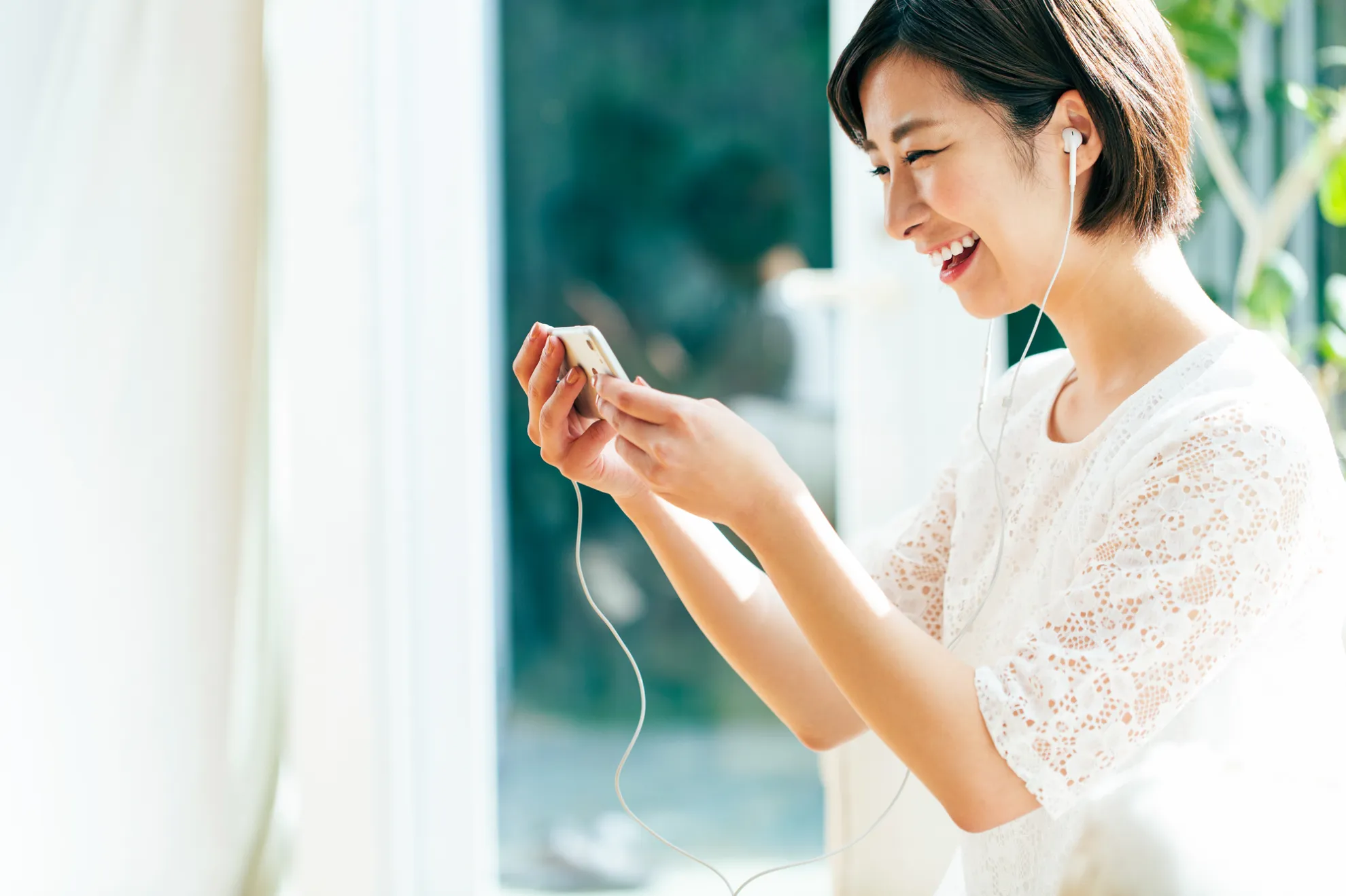 モバイルデータ通信とは？オン／オフの切り替え方や節約術を解説！